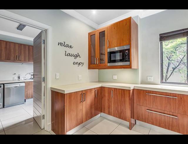 4 BEDROOM HOUSE FOR SALE IN SANDOWN
